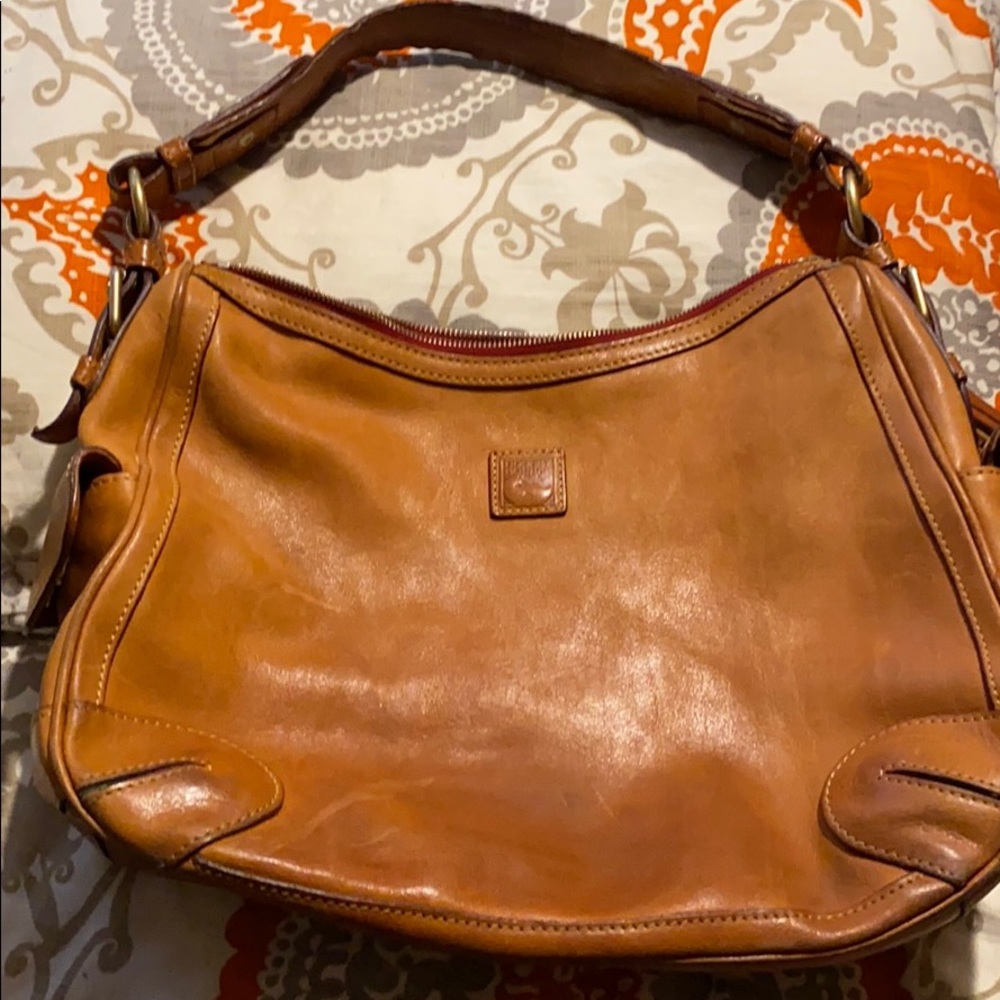 Dooney &Bourke